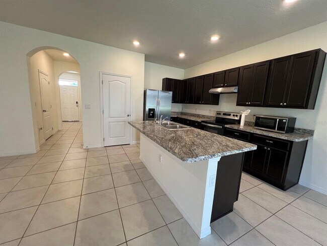Foto del edificio - 1370 Yellow Finch Dr