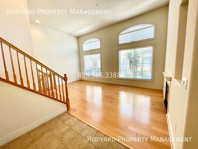 Foto del edificio - Prime Location in the heart of Silicon Val...