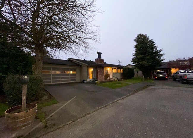 Foto del edificio - This pet-friendly home has an extra large ...