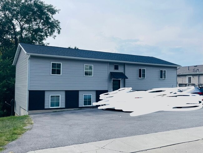 Building Photo - 2099 Vienna Rd