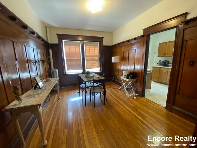 Foto del edificio - 142 Wood Ave