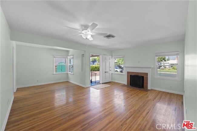 Building Photo - 1021 N Frederic St