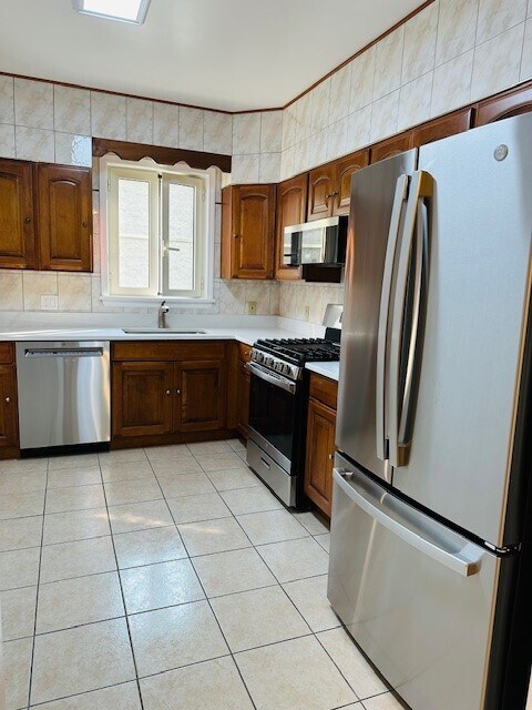 Foto principal - 798 Wolcott Ave