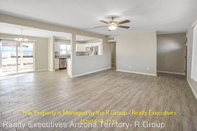 Foto del edificio - 3 br, 2 bath House - 6088 E. 21st St