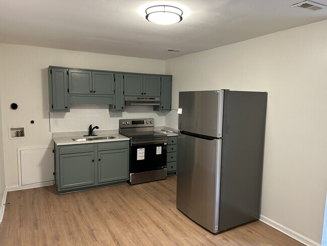 Foto del edificio - 2205 Evans Ave NW