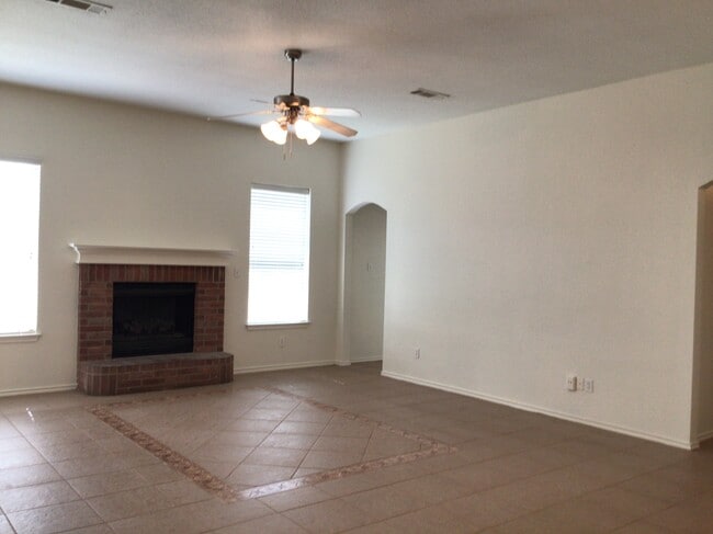 Foto del edificio - 1620 Northview Dr