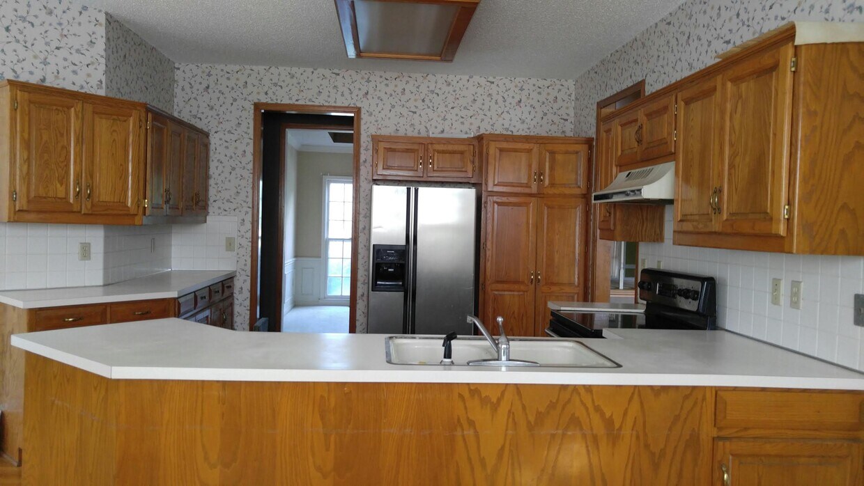 11730 St, Overland Park, KS 66210 House Rental in Overland