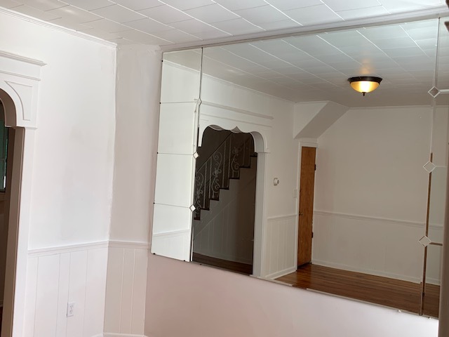 Building Photo - 6204 Reedland St