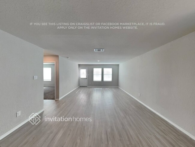 Building Photo - 144 Hollywood Dr