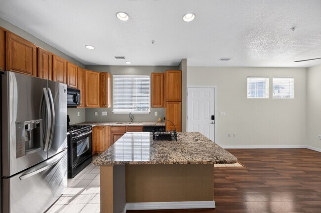 Foto del edificio - 9441 Ashbury Cir