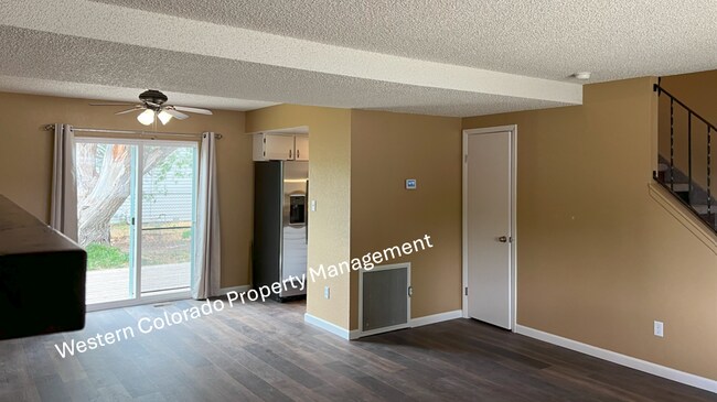 Building Photo - 3058 Hill Ave