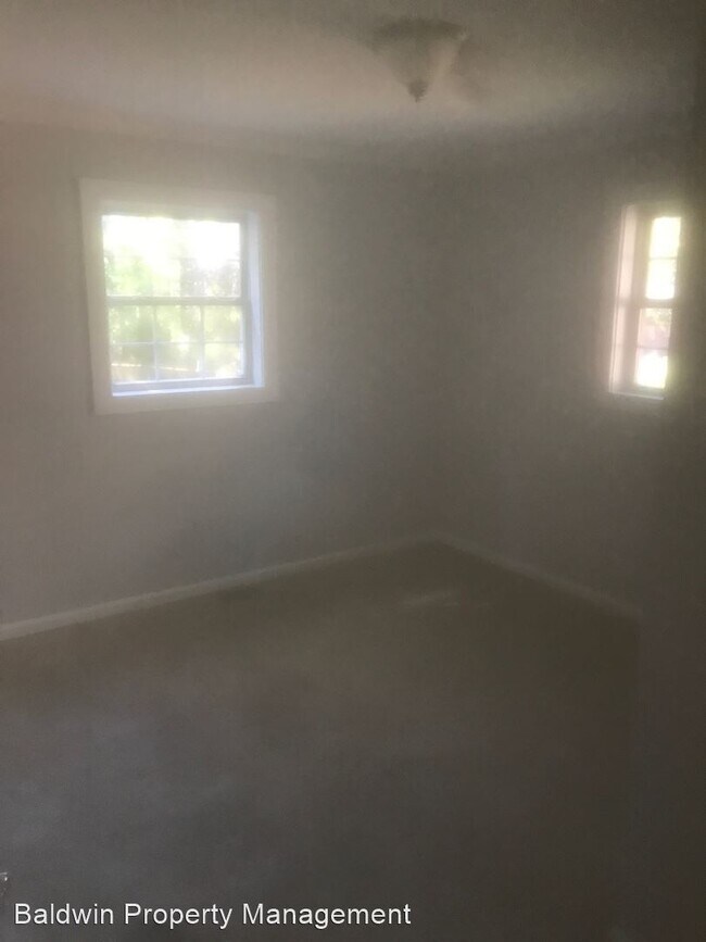 Foto del edificio - 3 br, 1.5 bath House - 112 HICKS STREET