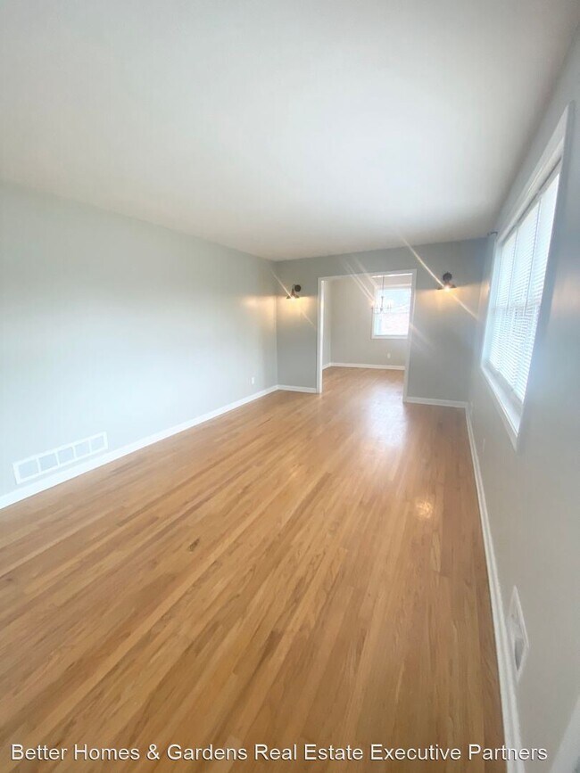 Building Photo - 3 br, 1.5 bath House - 3617 Old Ferry Rd