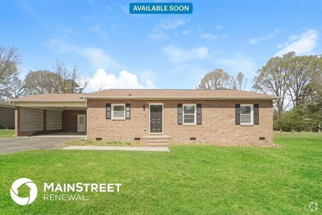 Building Photo - 2236 Helen Dr NW