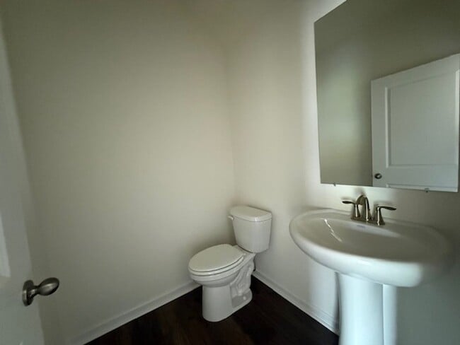 Building Photo - ?Brand New Townhome – Stylish, Modern & Cl...