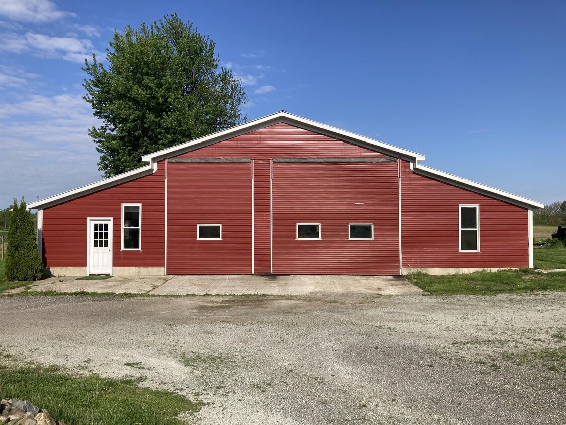 Building Photo - 3871 E 700 N