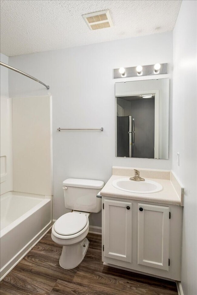 Interior Photo - Meadowbrook at Kings Grant