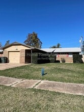 Building Photo - 513 Sunnyside Pl