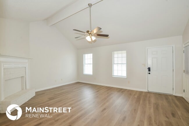 Building Photo - 7623 Caitlynn Circle W