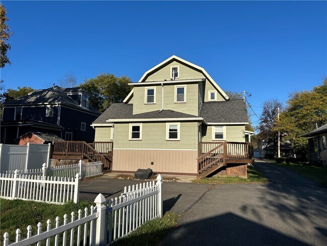 Foto del edificio - 411 Hoffman St