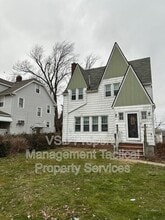 Building Photo - 10615 S Highland Ave