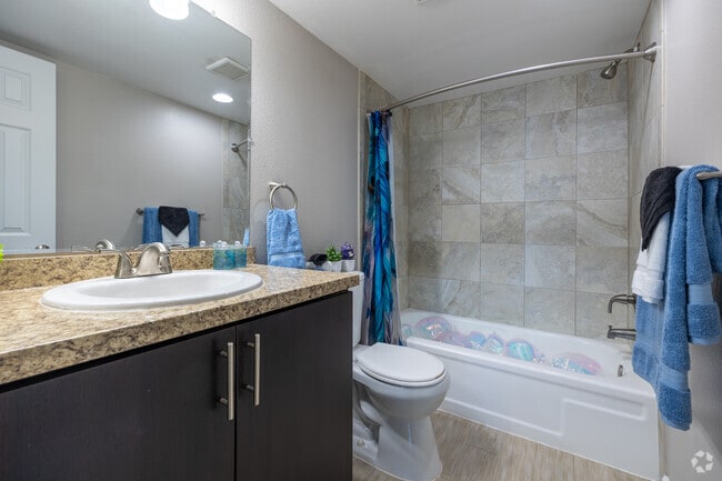 2BR, 2BA - 1,050SF - Primary Bathroom - The Girard at Cherry Hills