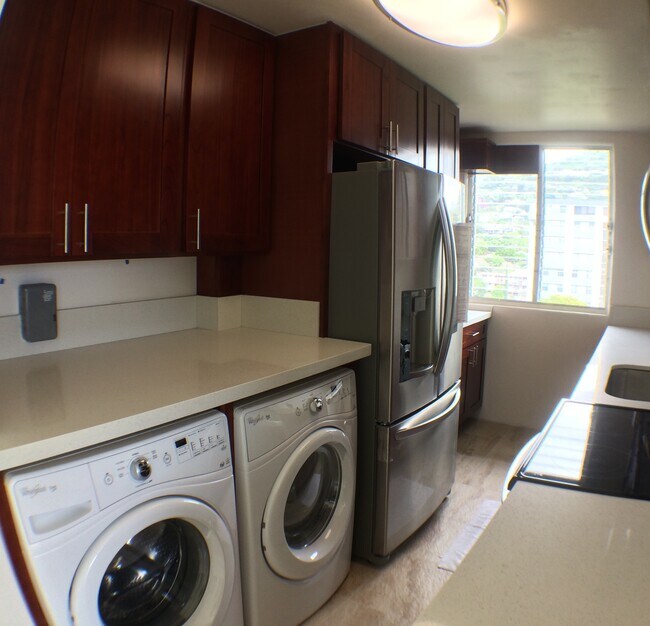Kitchen - 1710 Punahou St