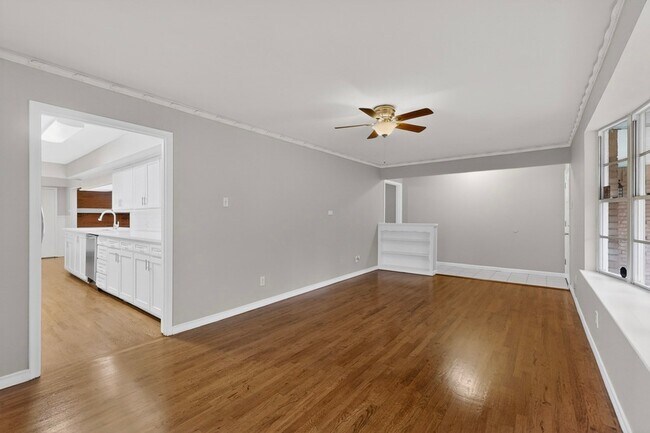 Foto del edificio - 2522 Pinebluff Dr