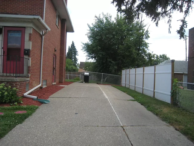 Driveway - 531 Highland St