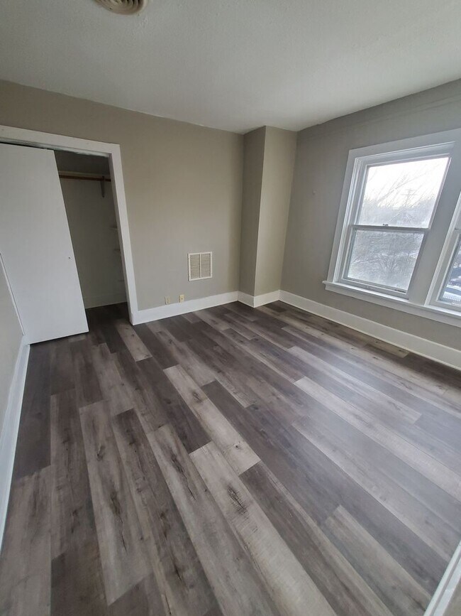 Foto del edificio - 800 E Chambers St