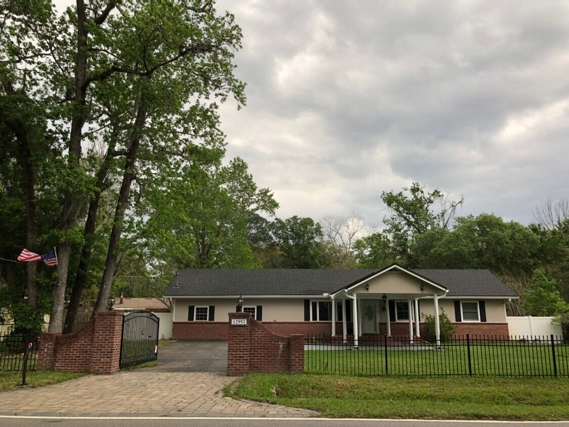 12957 Mandarin Rd, Jacksonville, FL 32223 House Rental in Jacksonville, FL