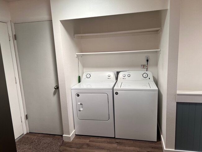 Building Photo - 356 S 600 W