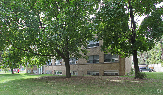 Primary Photo - 10, 14 Saranac Blvd, 3 Drexel Rd