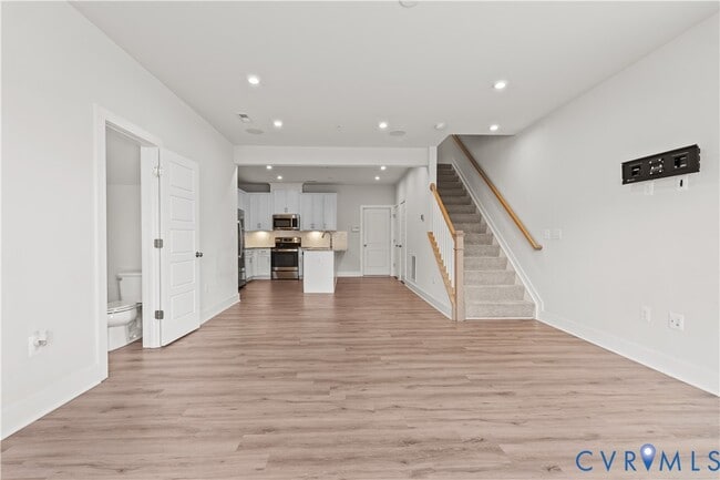 Building Photo - 2652 Lassen Pl