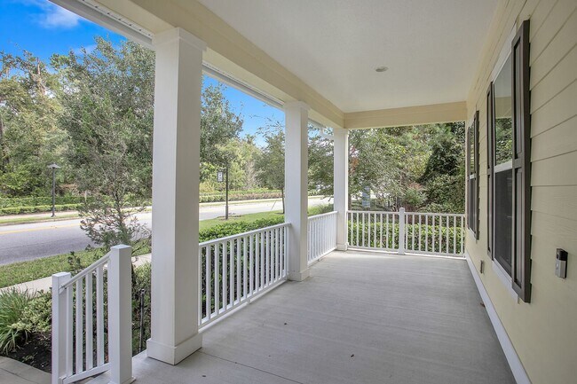 Foto del edificio - Beautiful 4 bedroom/ 2 bathroom home in Ri...