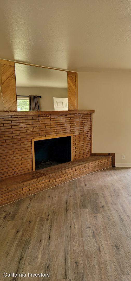 Building Photo - 2 br, 1 bath House - 3083 Caldwell Drive