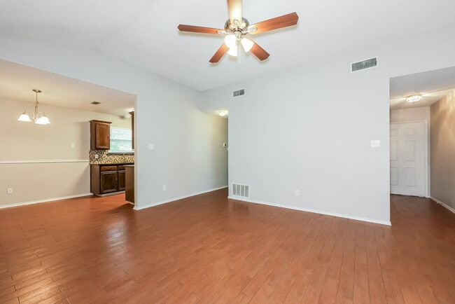 Building Photo - 5807 Diamond Oaks Ct