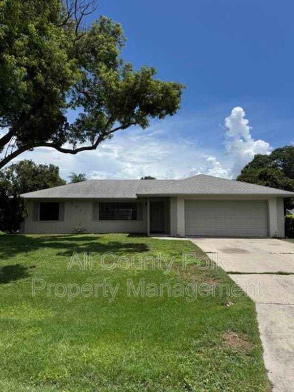 Building Photo - 8601 Sunnydale Ln
