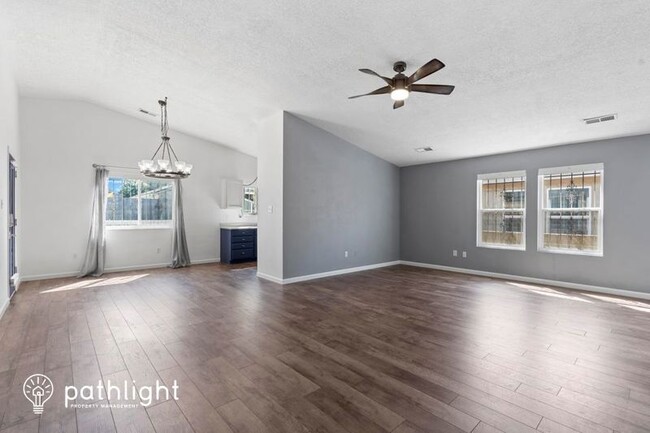 Foto del edificio - 412 De Soto Street SE, Albuquerque, NM, 87123