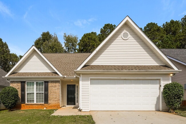 Building Photo - 205 Lassiter Dr