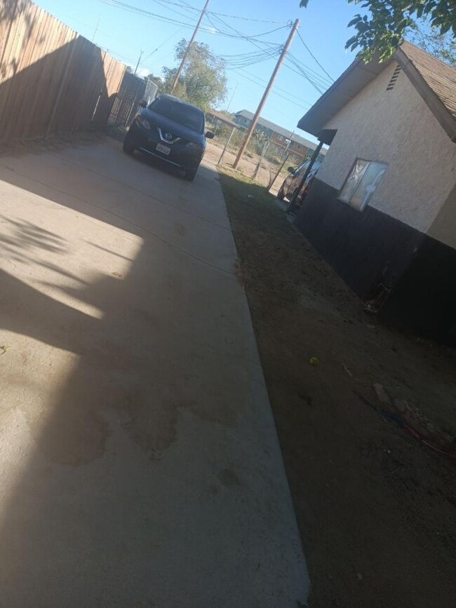 Building Photo - 11560 Sage St