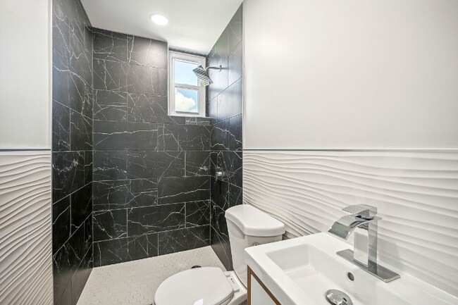 Foto del edificio - 165 W Wilt St