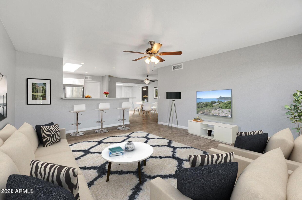 Foto principal - 2515 E Villa Maria Dr
