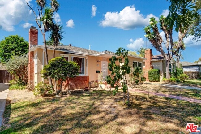 Building Photo - 2511 Castle Heights Ave