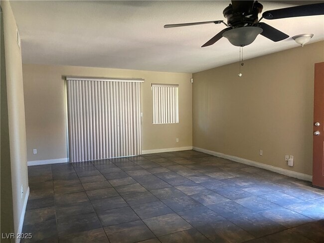 Building Photo - 2750 S Durango Dr