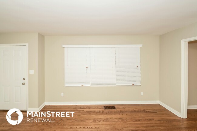 Foto del edificio - 513 Goldenrod Dr