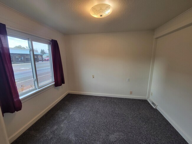 Foto del edificio - 2300 South Ave W