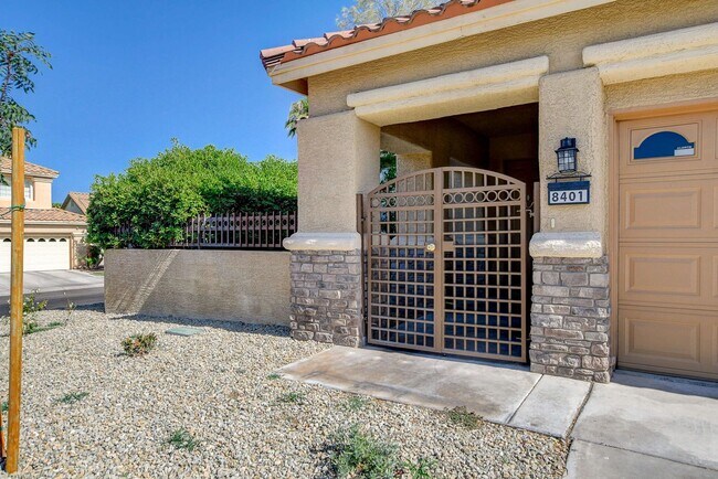 Foto del edificio - Gorgeous 5 bed/3 Bath Summerlin Home with Pool!