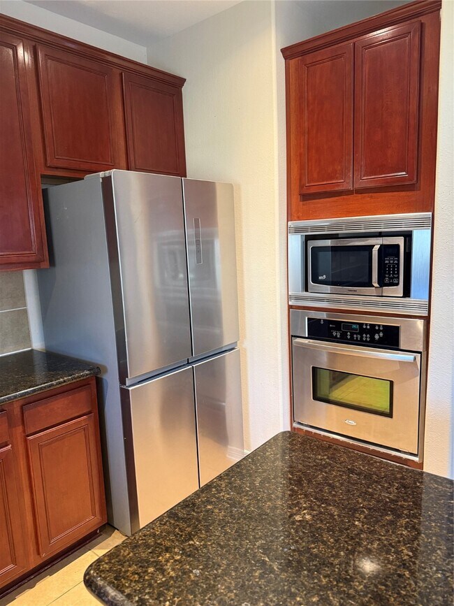 Building Photo - 10930 Reston Point Dr