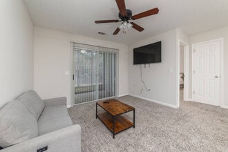 Building Photo - 243 Oakley Ct
